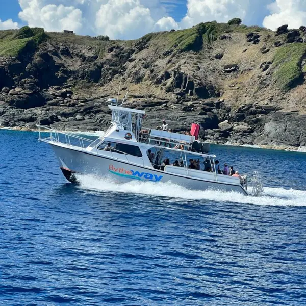 a small boat in a body of water